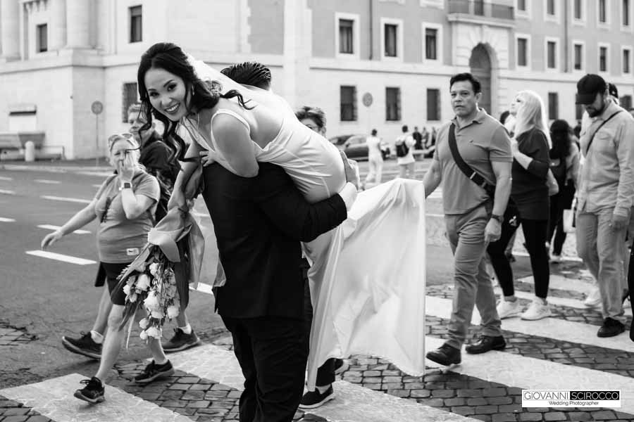 Japanese love escape in Rome