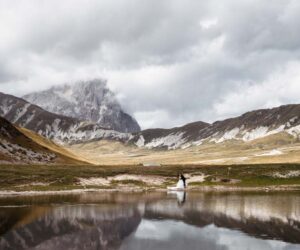 Mountain lovers wedding